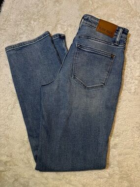 Judy Blue size 3/26 Dad Jeans